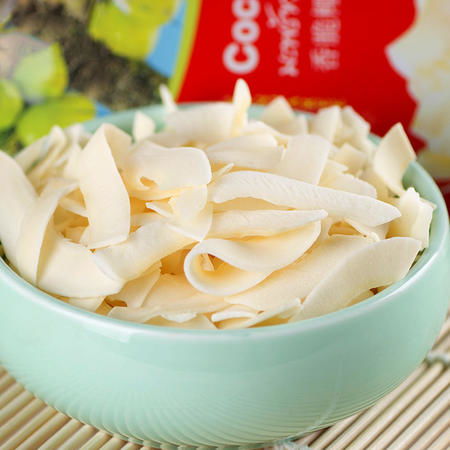 金啦哩香脆椰子片40g泰國進口純椰肉濃香烤椰片特產(chǎn)休閑零食品不甜不膩人